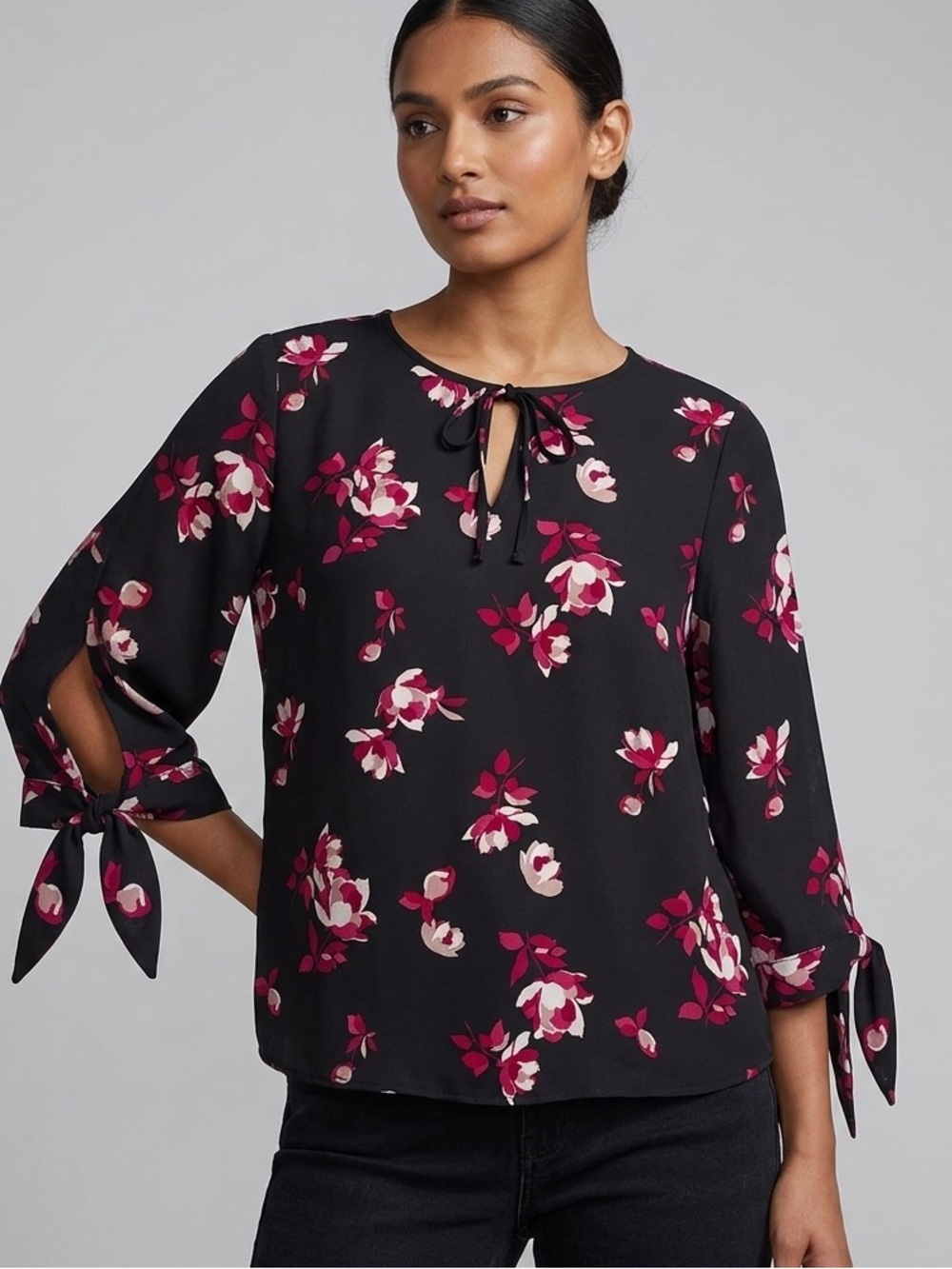 NWT Ultra Pink Black & Magenta Floral Tie-Sleeve Blouse Size Small (S/P)